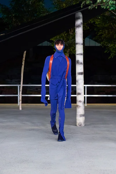 Look 97